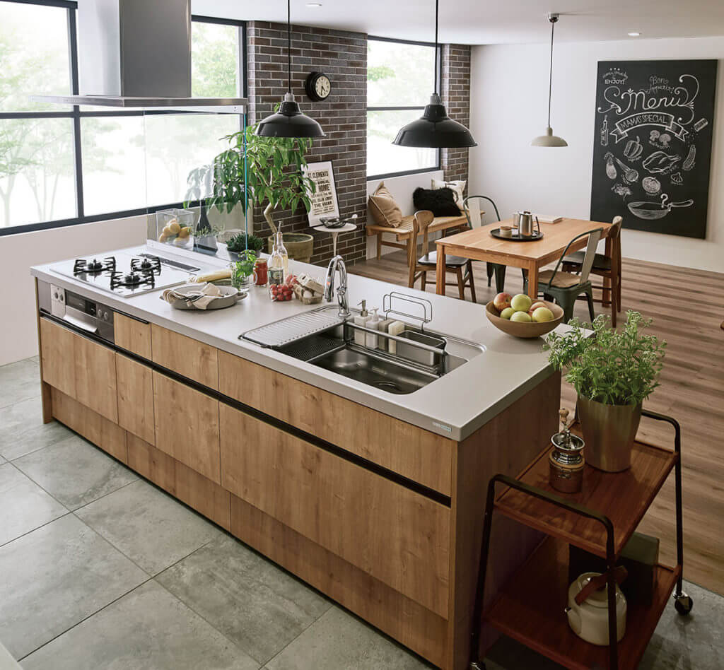 リクシルのアレスタの木目のキッチン